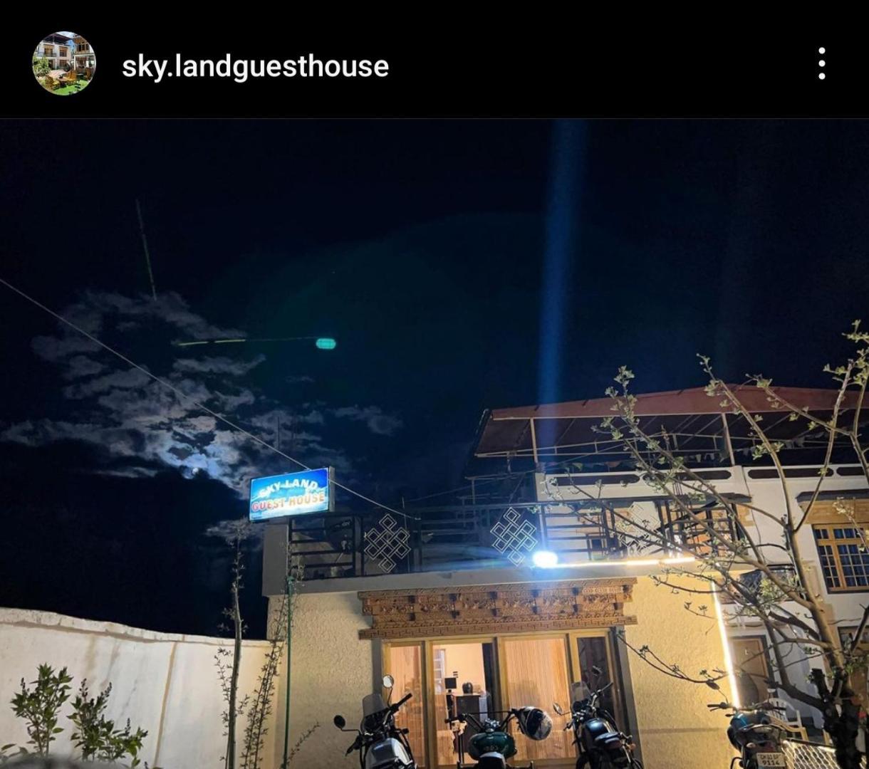 Sky Land Hostel Leh Ngoại thất bức ảnh